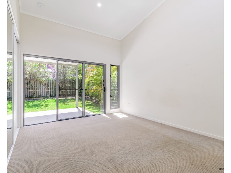 4/2 Border Drive North, Currumbin Waters QLD 4223