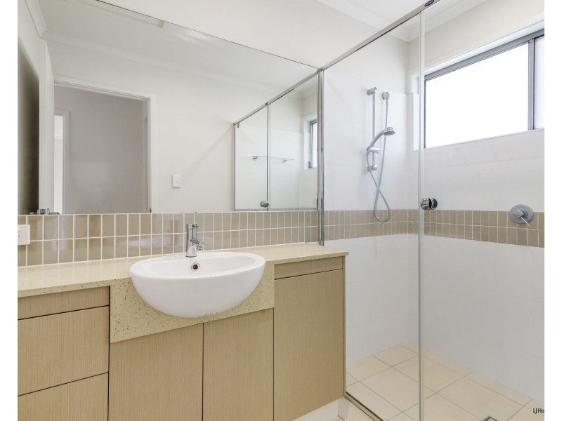 4/2 Border Drive North, Currumbin Waters QLD 4223