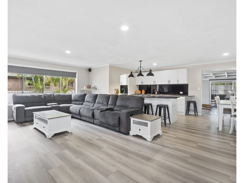 40 Coolibah Drive, Palm Beach QLD 4221