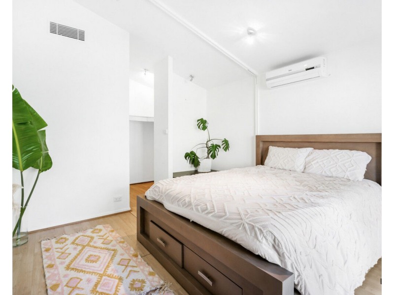 207 Simpsons Road, Elanora QLD 4221