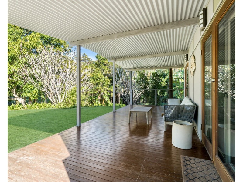 207 Simpsons Road, Elanora QLD 4221