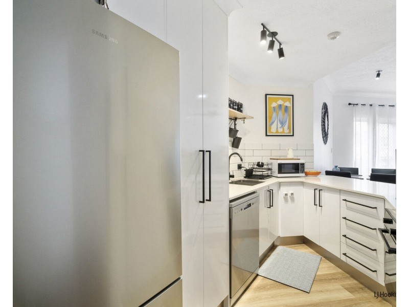 12/14 Jefferson Lane, Palm Beach QLD 4221