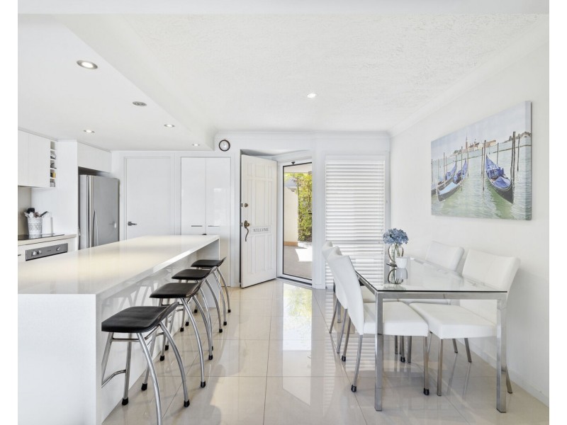 114/2-10 Coolgardie Street, Elanora QLD 4221