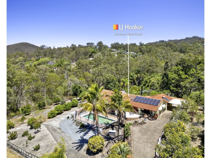 9 Akama Court, Mudgeeraba QLD 4213