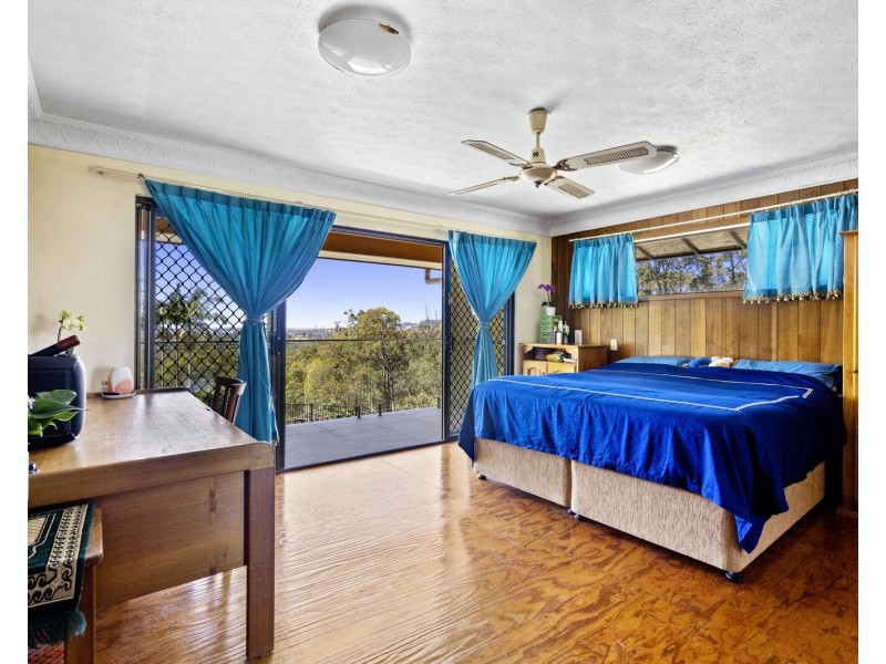 9 Akama Court, Mudgeeraba QLD 4213