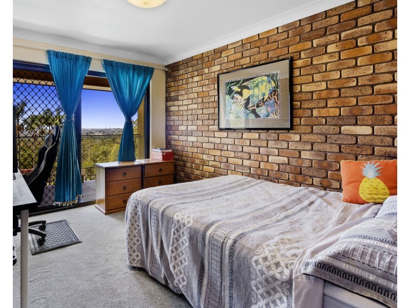 9 Akama Court, Mudgeeraba QLD 4213