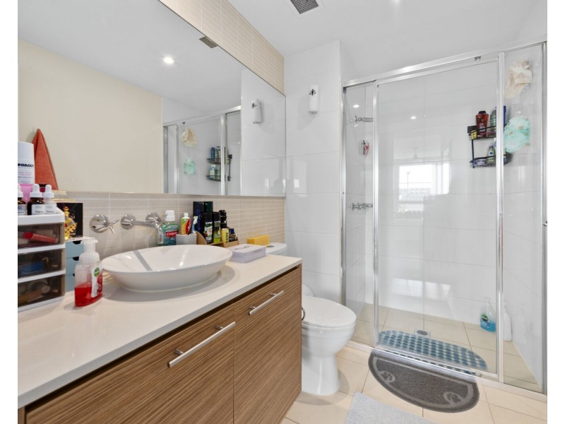 36/1 Lakefront Crescent, Varsity Lakes QLD 4227