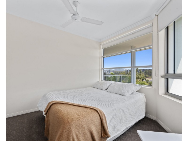 36/1 Lakefront Crescent, Varsity Lakes QLD 4227