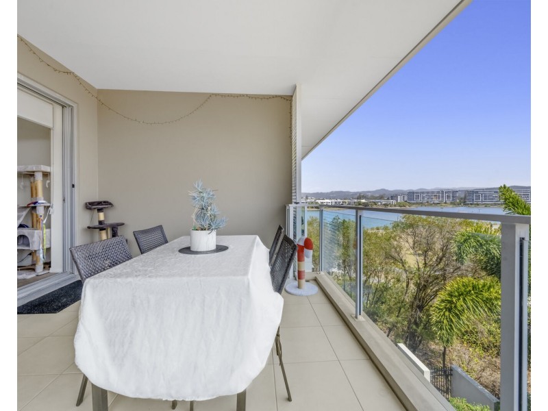 36/1 Lakefront Crescent, Varsity Lakes QLD 4227