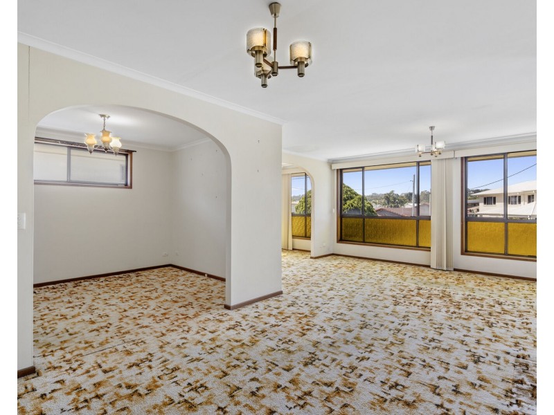 35 First Avenue, Palm Beach QLD 4221