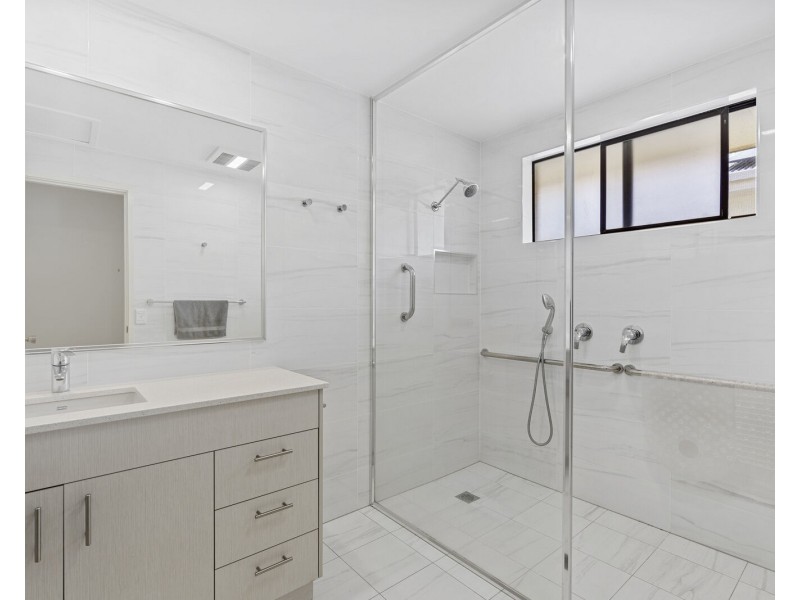35 First Avenue, Palm Beach QLD 4221