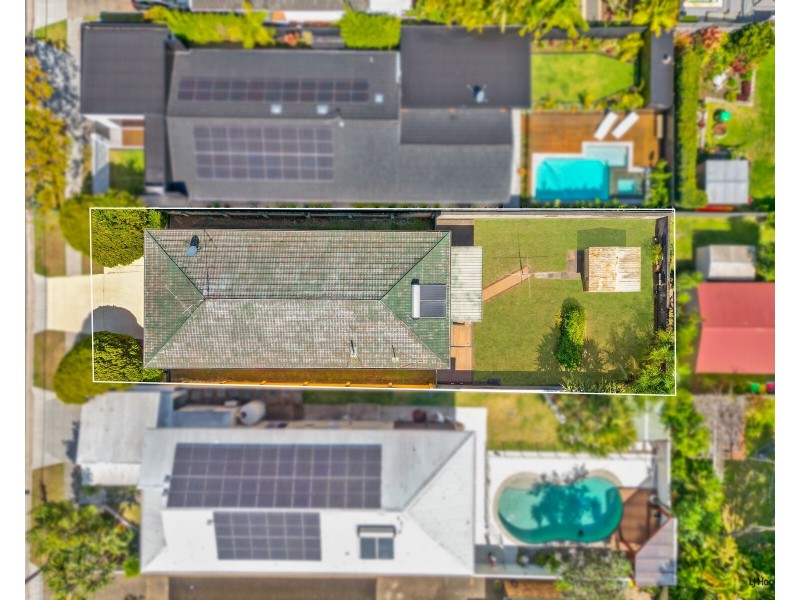 35 First Avenue, Palm Beach QLD 4221