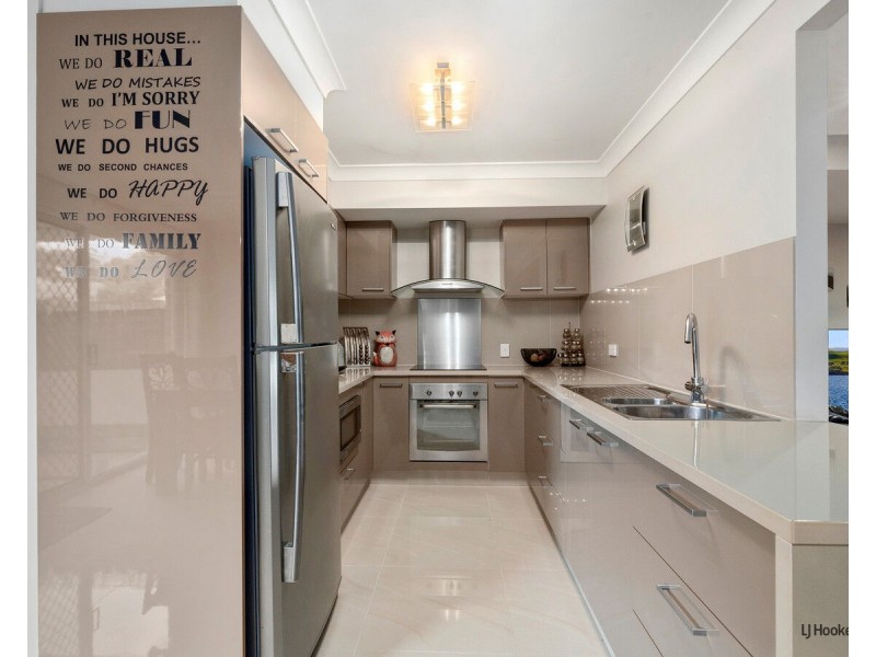 7/17 Cupania Place, Elanora QLD 4221