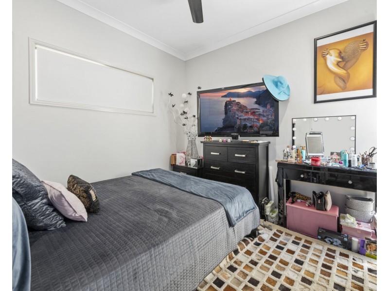 7811 Pavilions Close, Hope Island QLD 4212