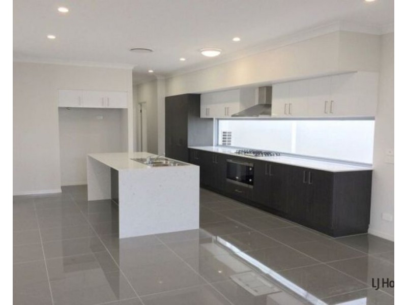 7811 Pavilions Close, Hope Island QLD 4212