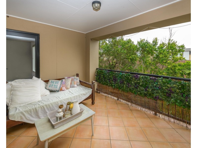 15/4 Mawarra Street, Palm Beach QLD 4221