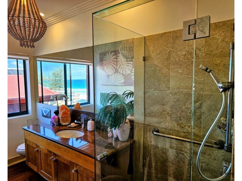 1/29 Woodgee Street, Currumbin QLD 4223