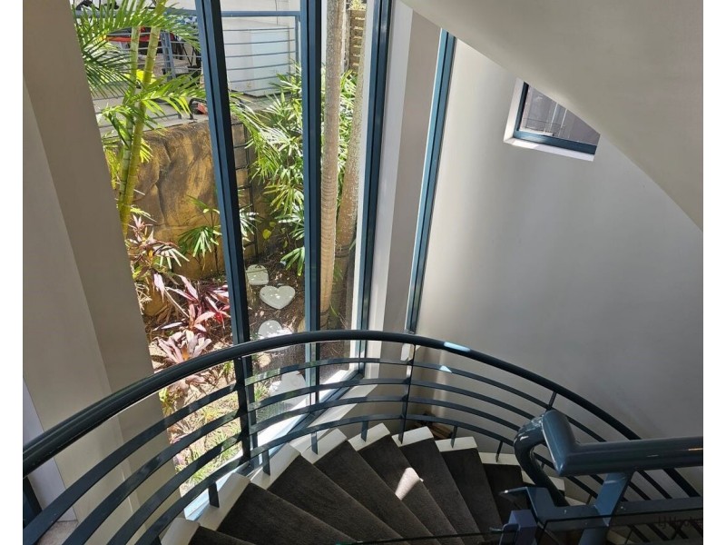 1/29 Woodgee Street, Currumbin QLD 4223