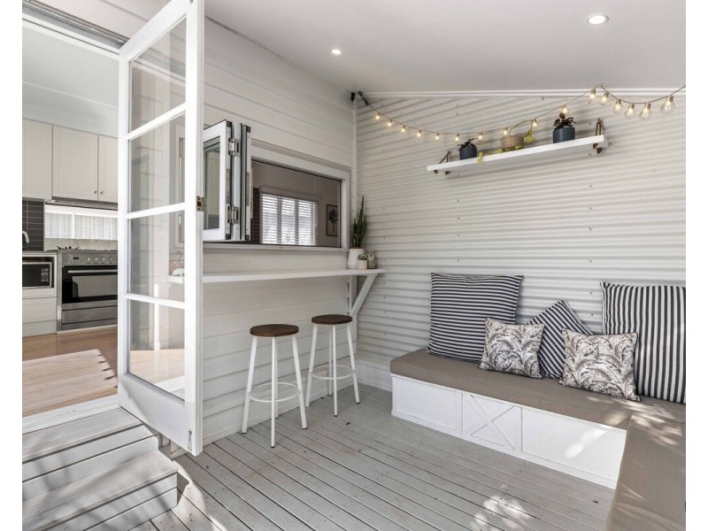 103 Sunshine Parade, Miami QLD 4220