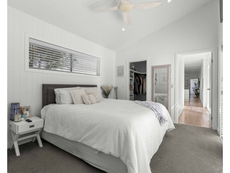 103 Sunshine Parade, Miami QLD 4220