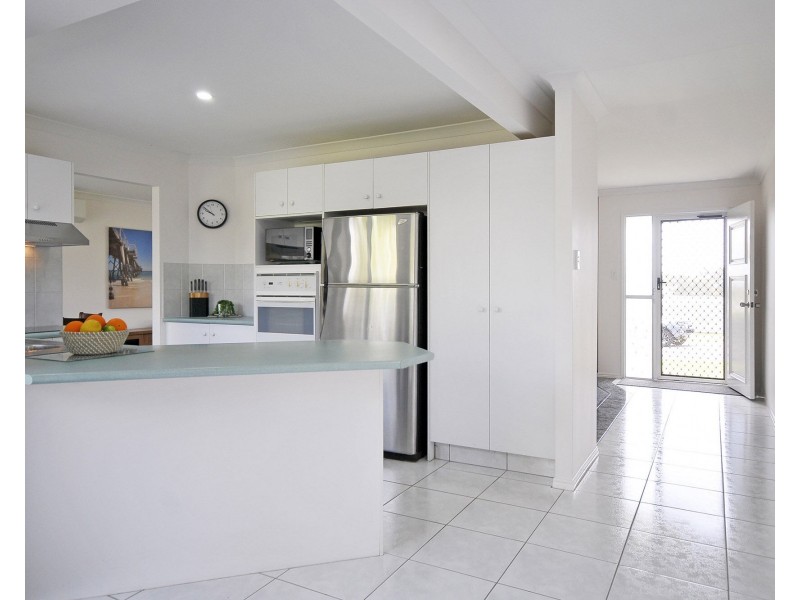 16 Rees Court, Elanora QLD 4221