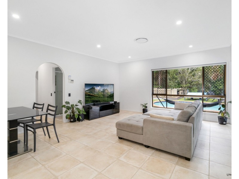 102 Monday Drive, Tallebudgera Valley QLD 4228