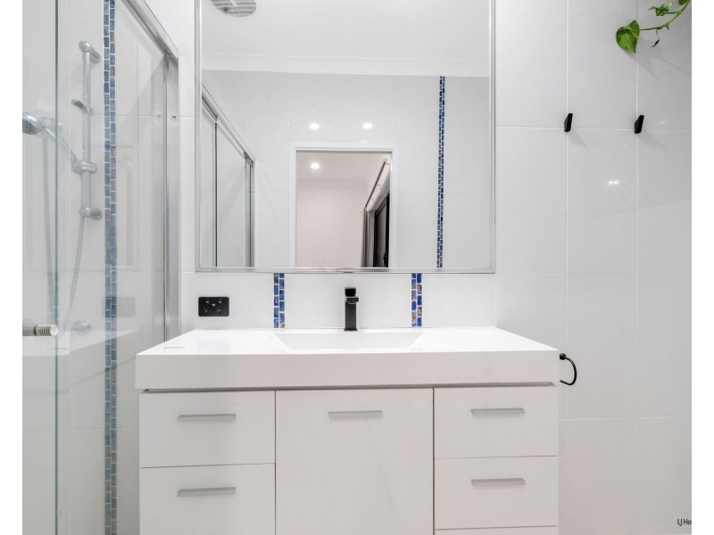 102 Monday Drive, Tallebudgera Valley QLD 4228