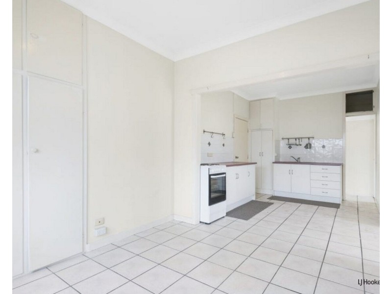 2/69 Mclean Street, Coolangatta QLD 4225