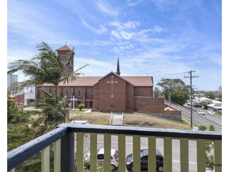 2/69 Mclean Street, Coolangatta QLD 4225
