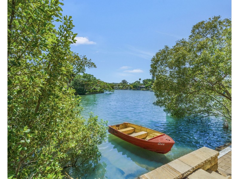 5 Prudhoe Place, Currumbin Waters QLD 4223