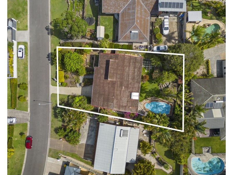 38 Cyclades Crescent, Currumbin Waters QLD 4223