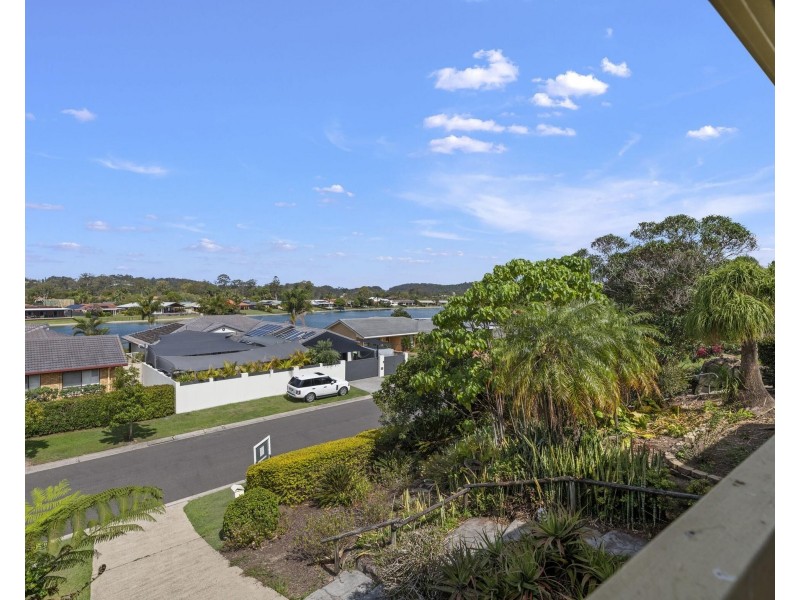 38 Cyclades Crescent, Currumbin Waters QLD 4223