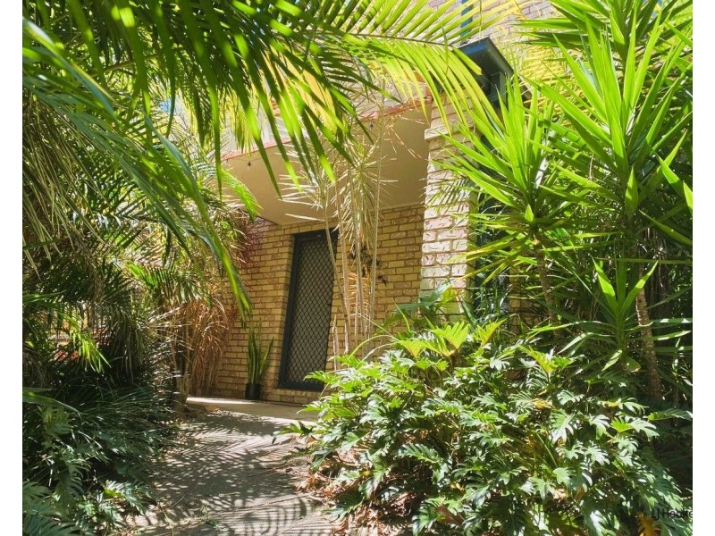 8 Ajax Court, Currumbin Waters QLD 4223