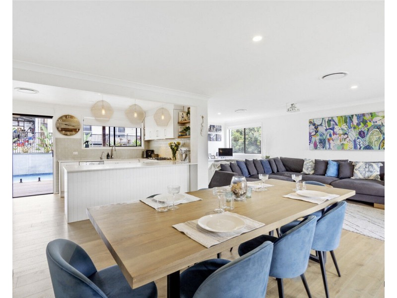 11 Dinjirra Court, Tugun QLD 4224