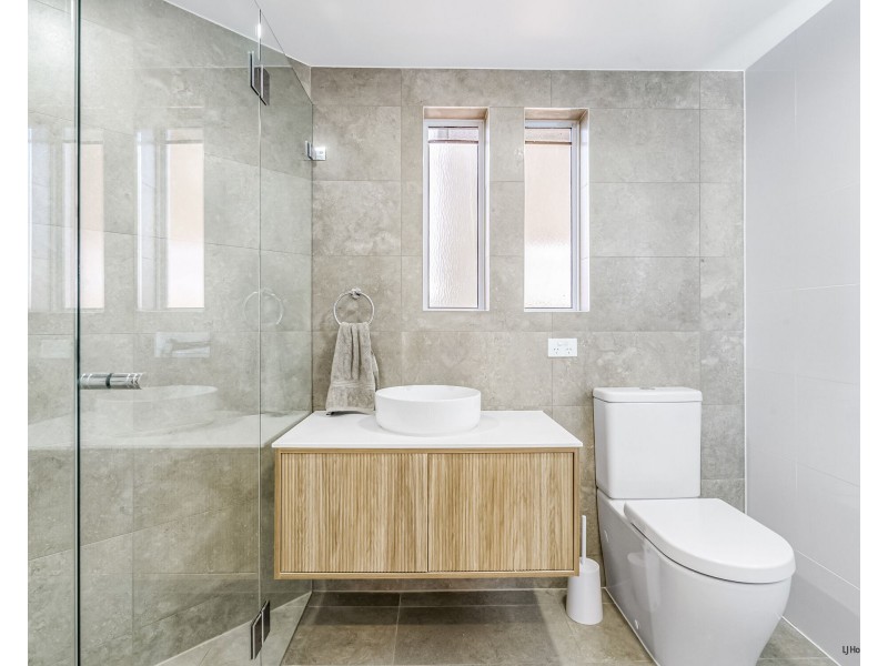 245 Jefferson Lane, Palm Beach QLD 4221