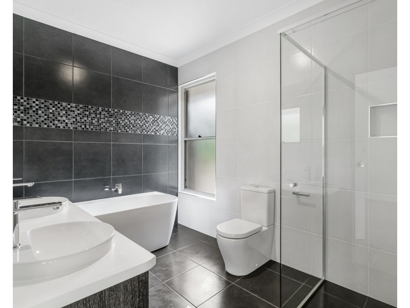 262B Rosemount Drive, Willow Vale QLD 4209