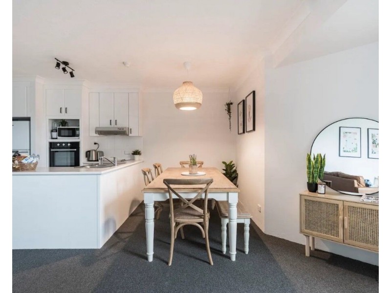 22/14 Jefferson Lane, Palm Beach QLD 4221