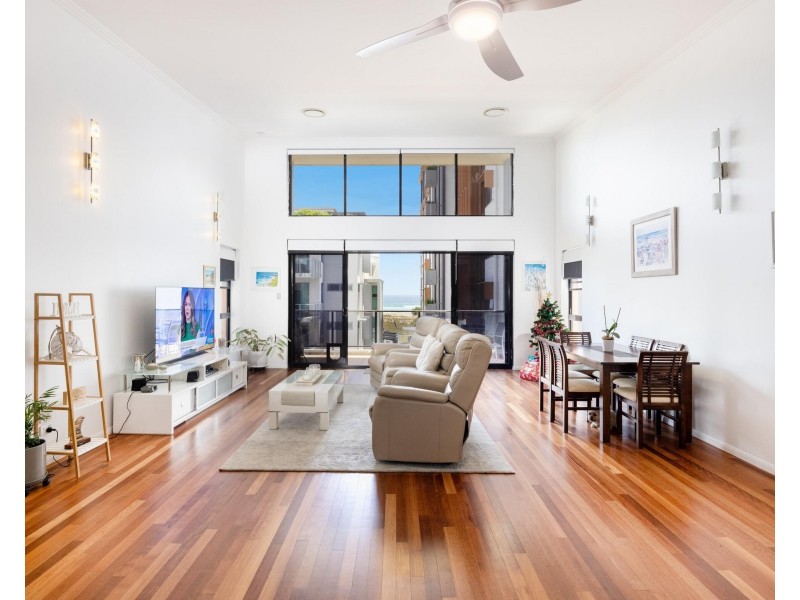 8/3 Johnston Street, Bilinga QLD 4225