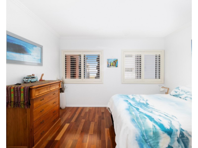 8/3 Johnston Street, Bilinga QLD 4225