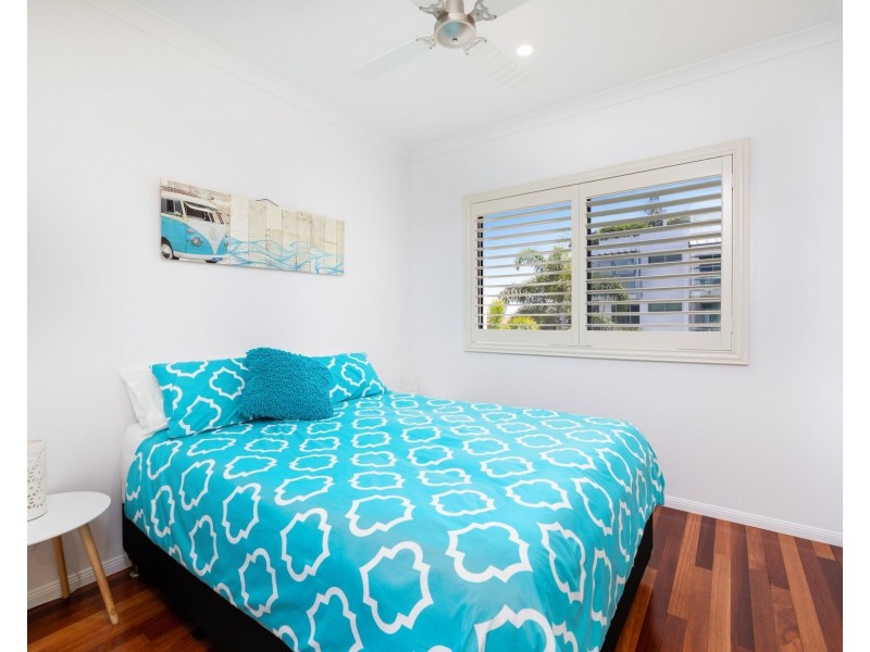 8/3 Johnston Street, Bilinga QLD 4225
