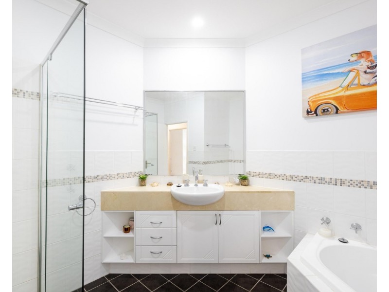 8/3 Johnston Street, Bilinga QLD 4225