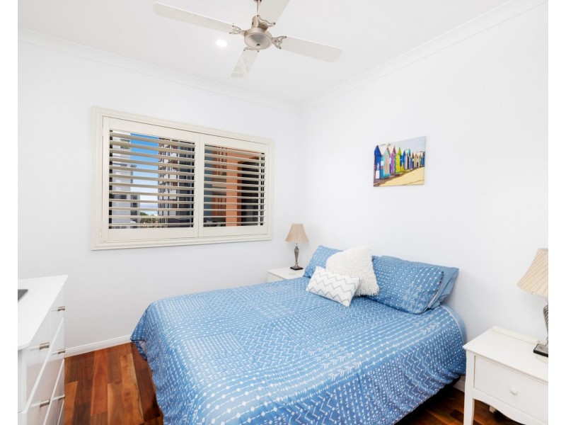 8/3 Johnston Street, Bilinga QLD 4225