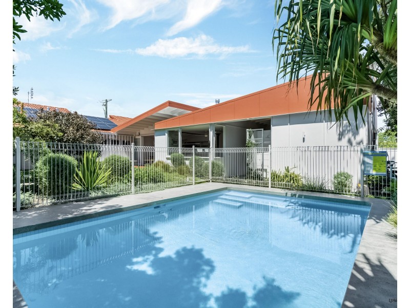 24 Bluejay Street, Burleigh Waters QLD 4220