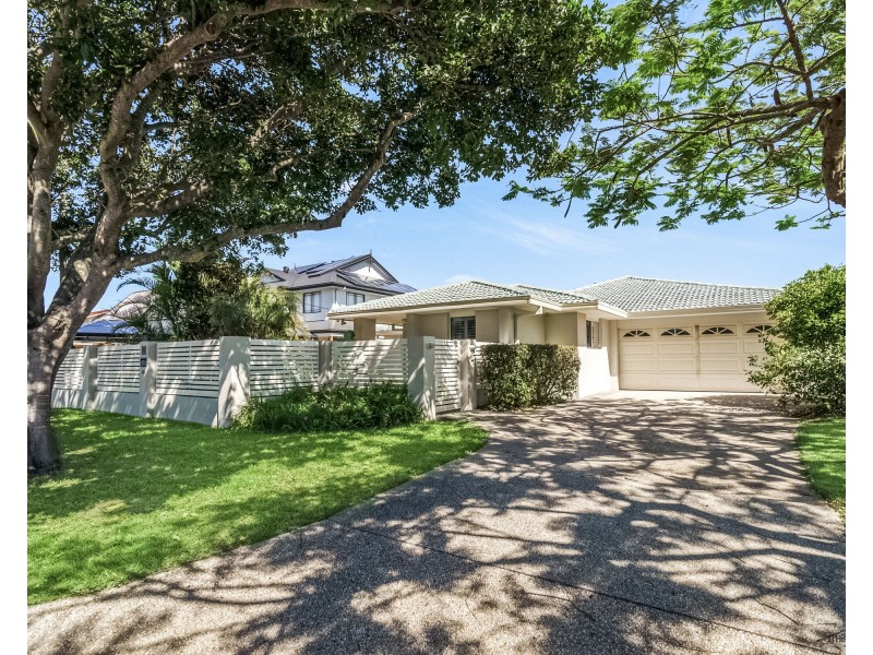 30 Barracuda Court, Palm Beach QLD 4221