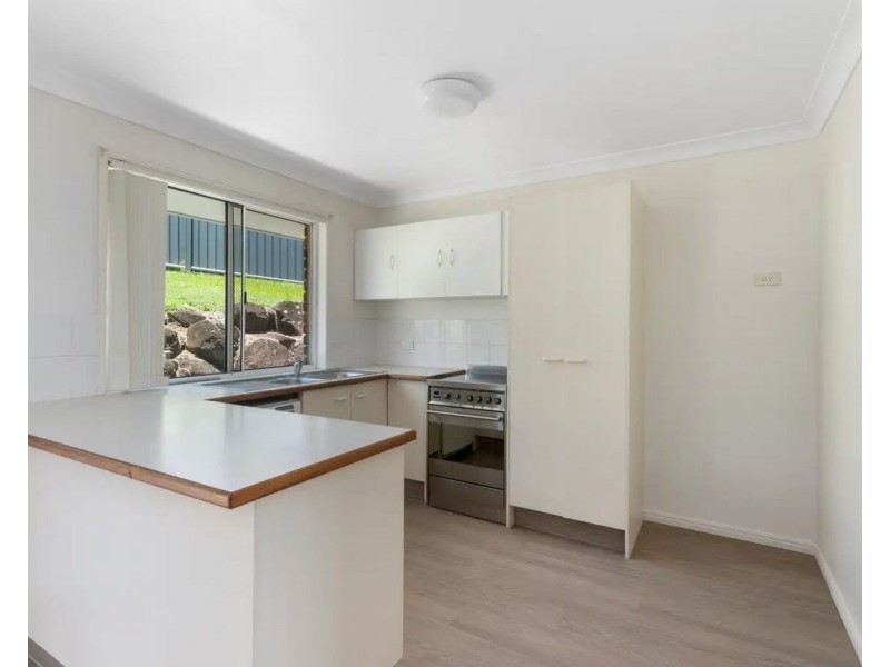 24 Zinnea Street, Elanora QLD 4221