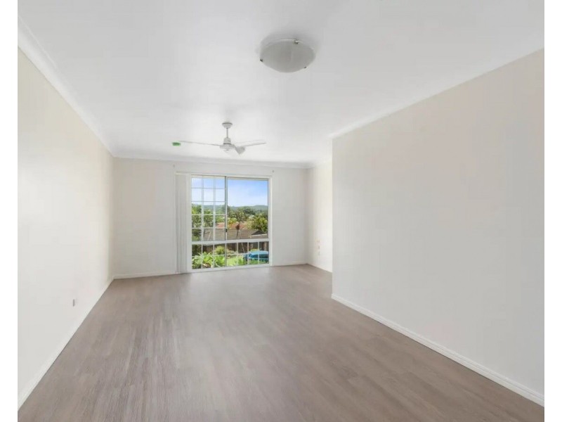 24 Zinnea Street, Elanora QLD 4221