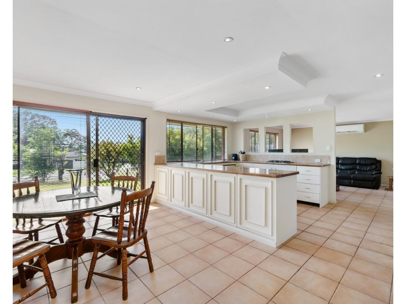 10 Bronhill Street, Currumbin Waters QLD 4223
