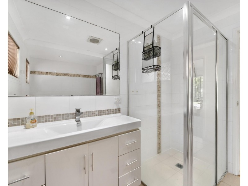 10 Bronhill Street, Currumbin Waters QLD 4223
