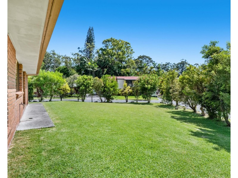 10 Bronhill Street, Currumbin Waters QLD 4223