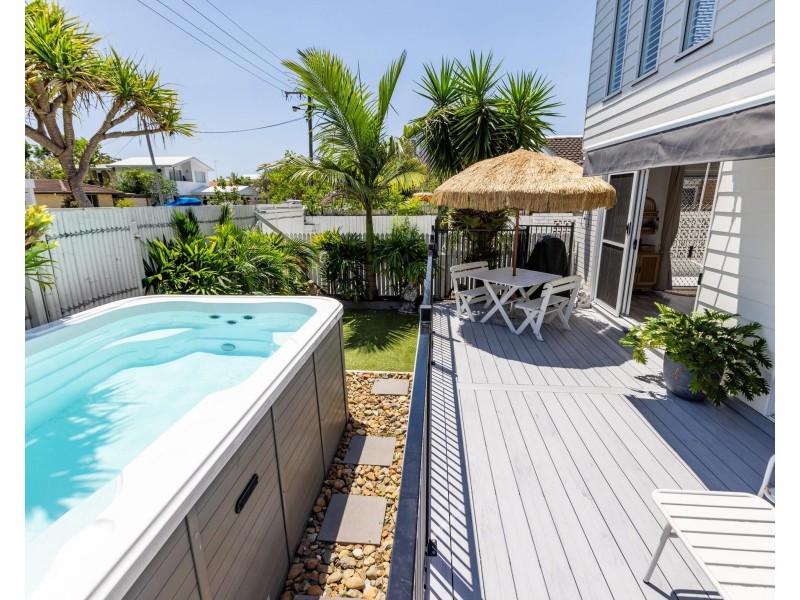 1/65 Leyte Avenue, Palm Beach QLD 4221